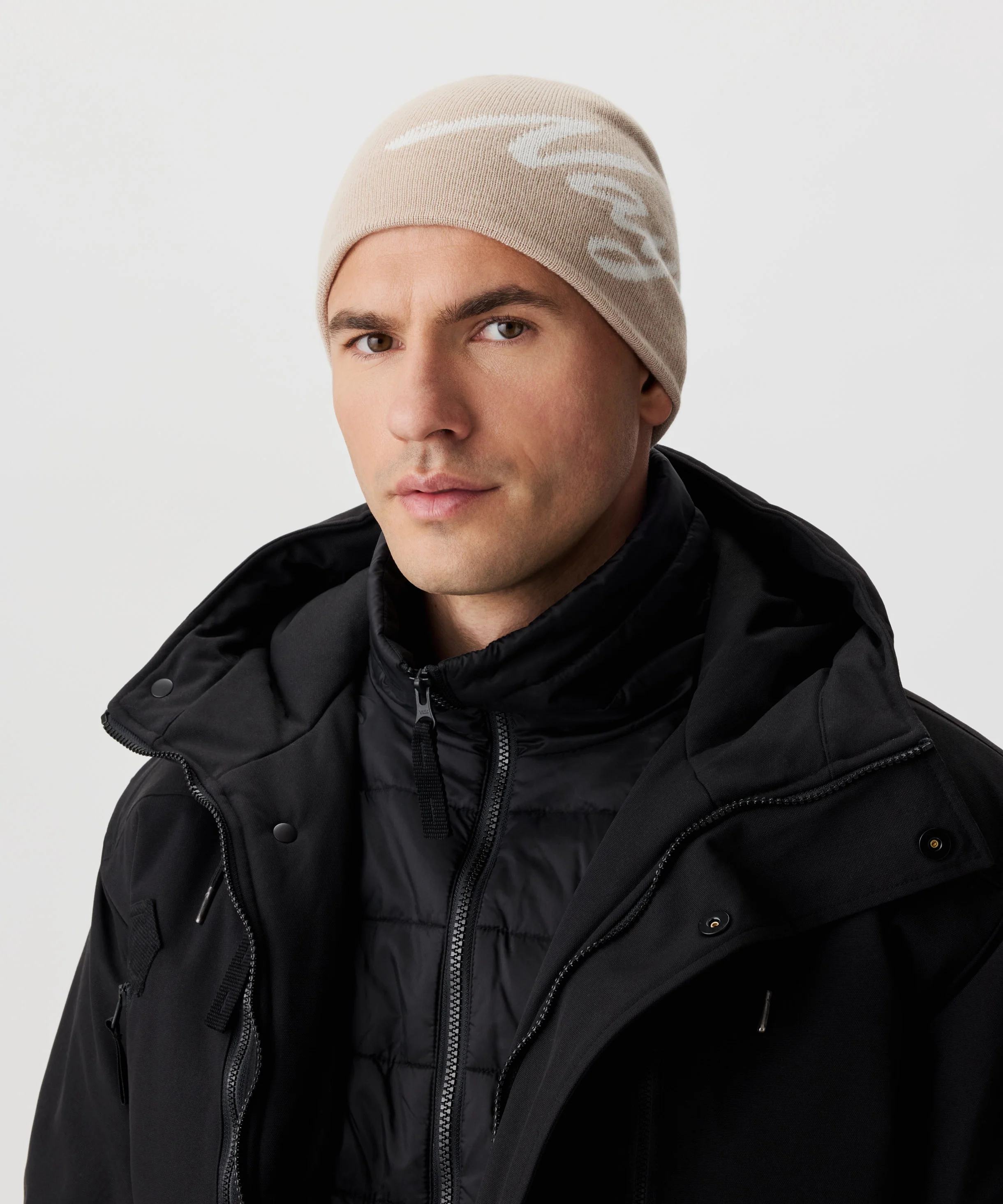 Nays Big Script Logo Beanie - Image 4