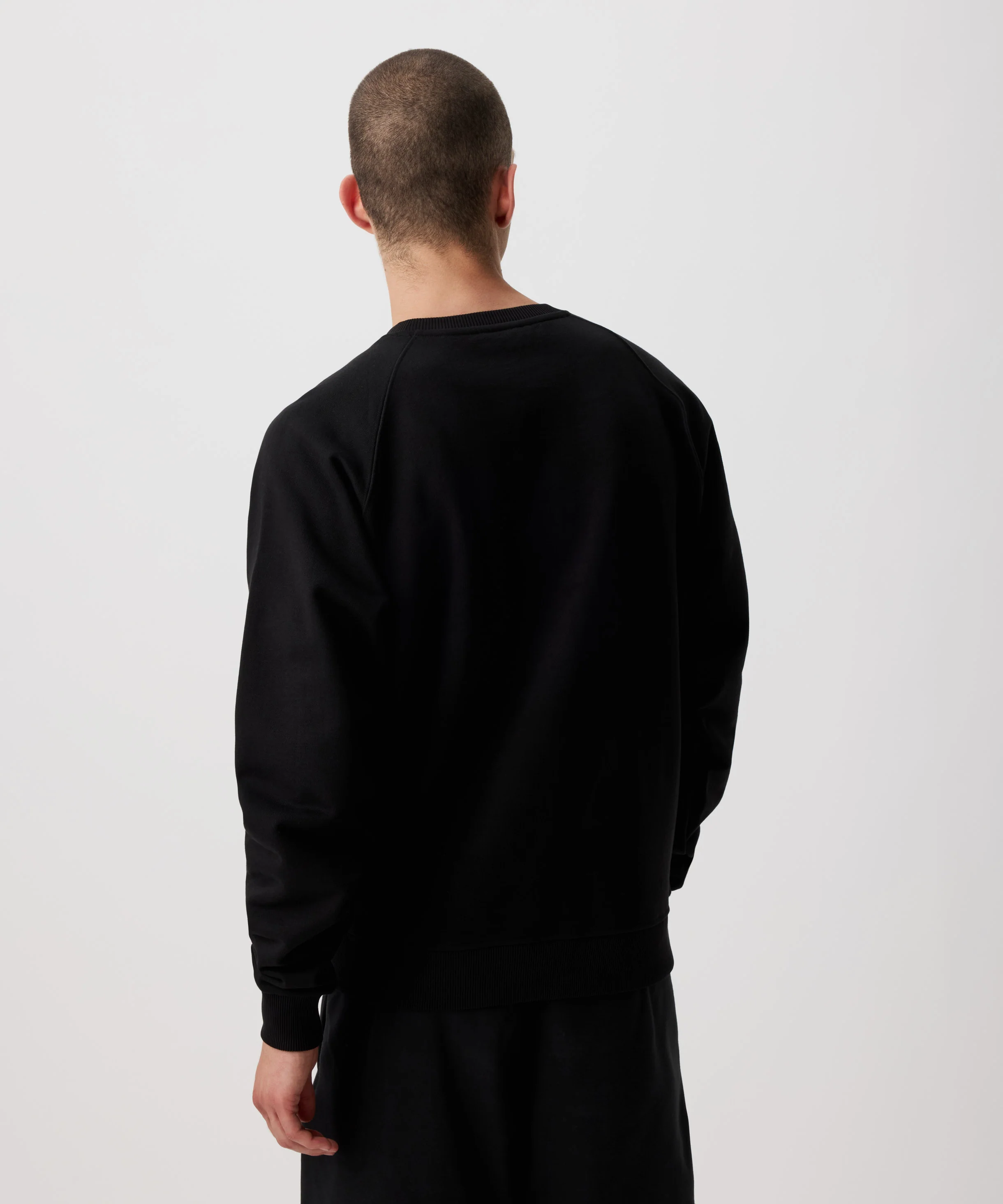 Nays Raglan Crewneck - Image 5
