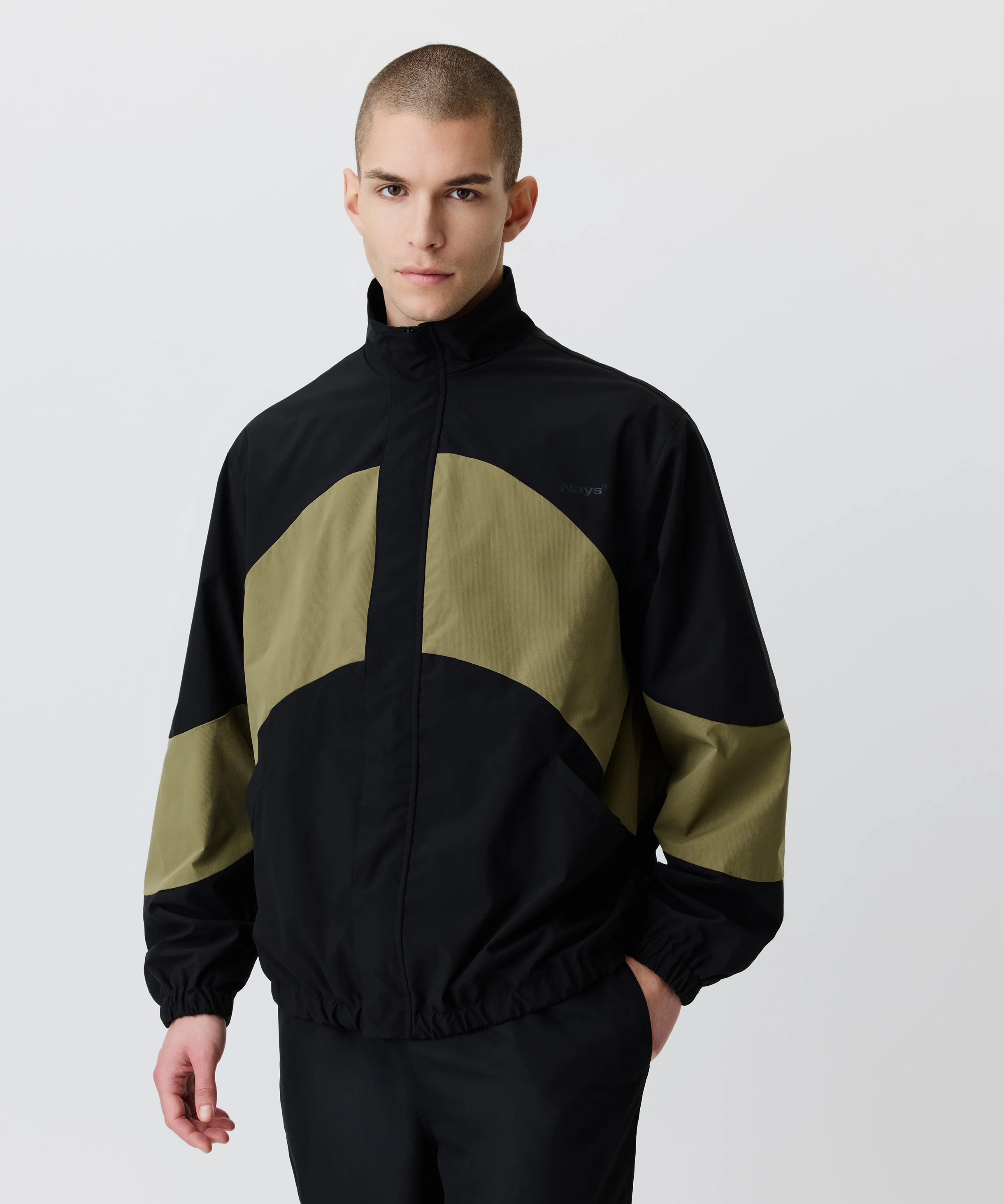 Nays Windbreaker Jacket - Image 3