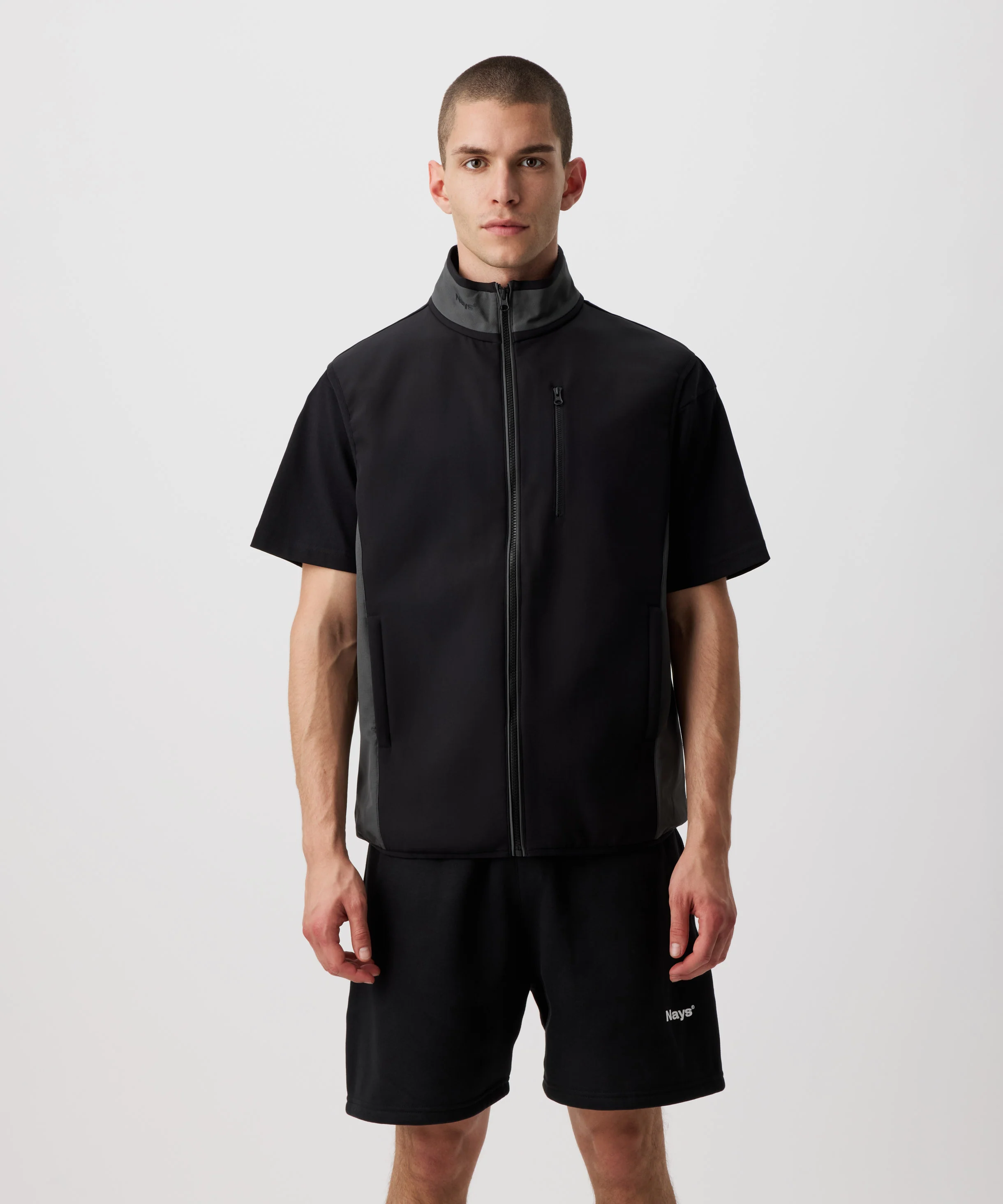 Nays Outdoor Vest - Image 3