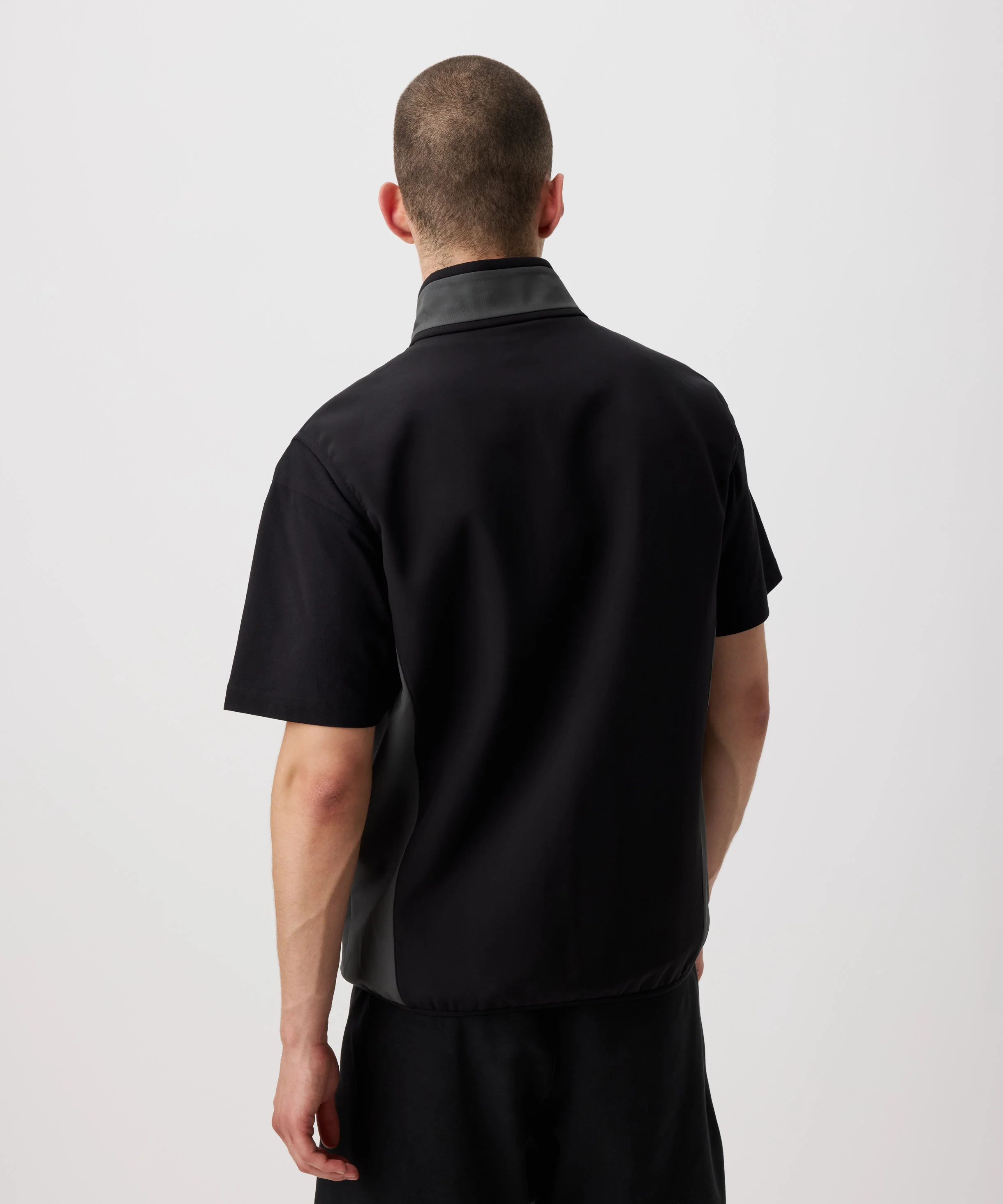 Nays Outdoor Vest - Image 5